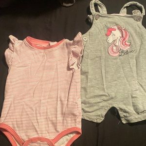Girl set 24 months